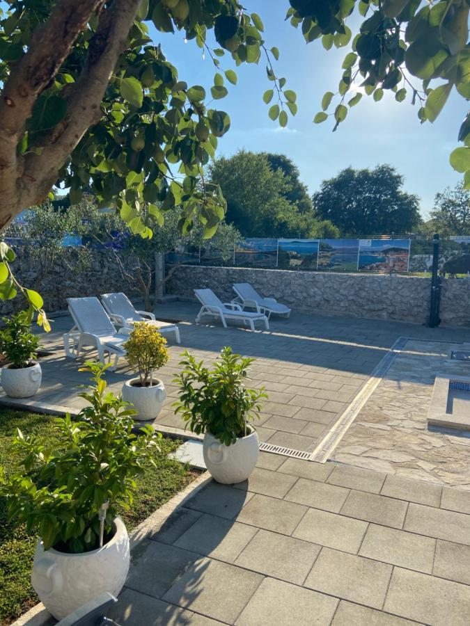 Vacation House Radosic Radosic  Buitenkant foto
