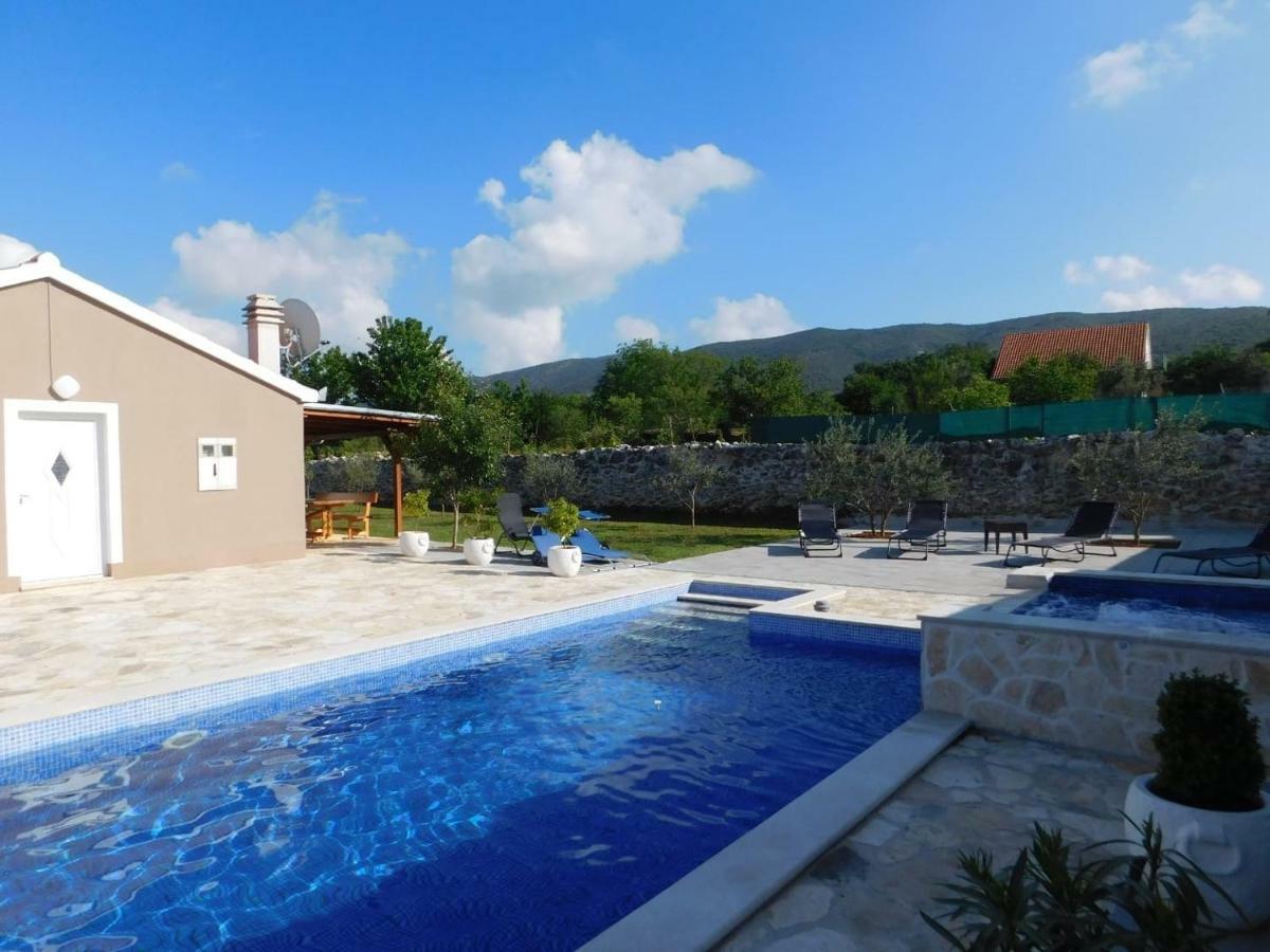 Vacation House Radosic Radosic  Buitenkant foto